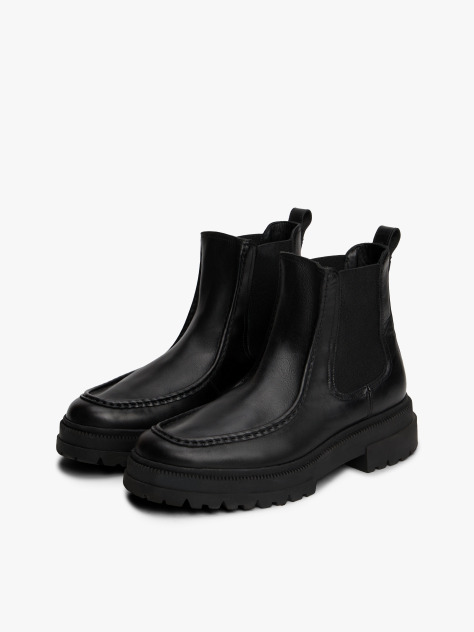 Black Leather Chunky Cleat Chelsea Boots  Men