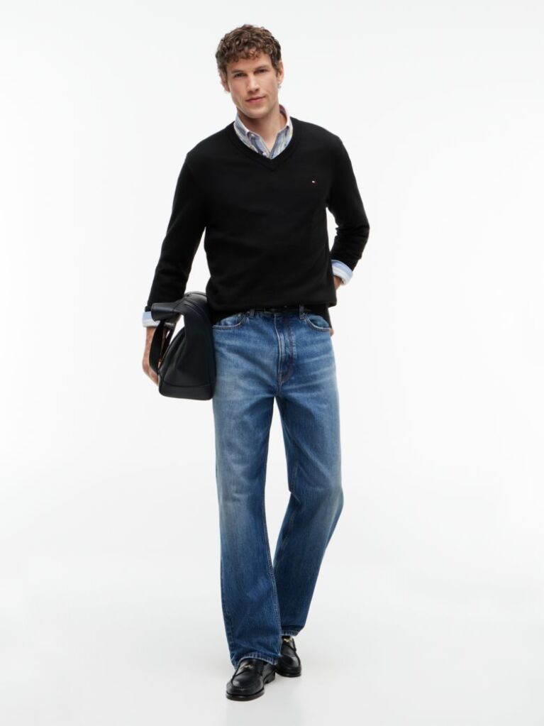 Black V-Neck Regular Fit Jumper  Men