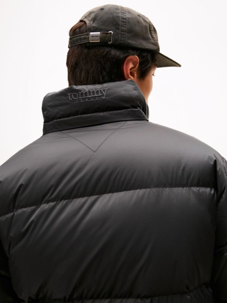 Black Water Repellent Ripstop Alaska Puffer Jacket  Men