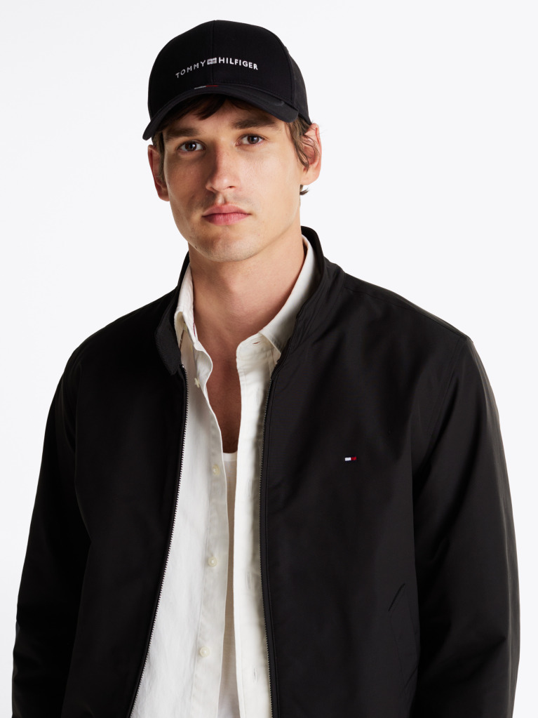 Black Six-Panel Logo Embroidery Baseball Cap  Men