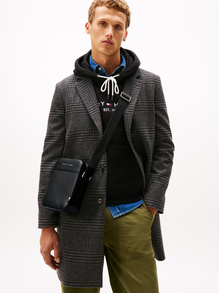 Black TH Woven Mini Reporter  Men