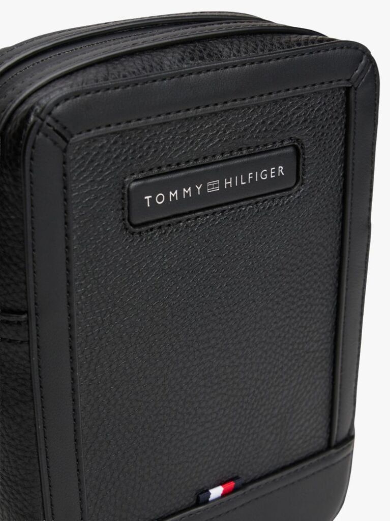 Black Pebble Grain Logo Crossbody Reporter Bag  Men