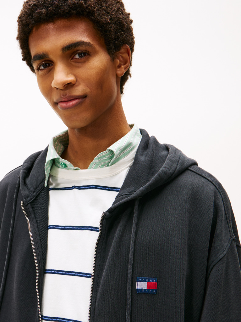 Black 90S New Classics Back Emboidery Logo Hoodie  Men