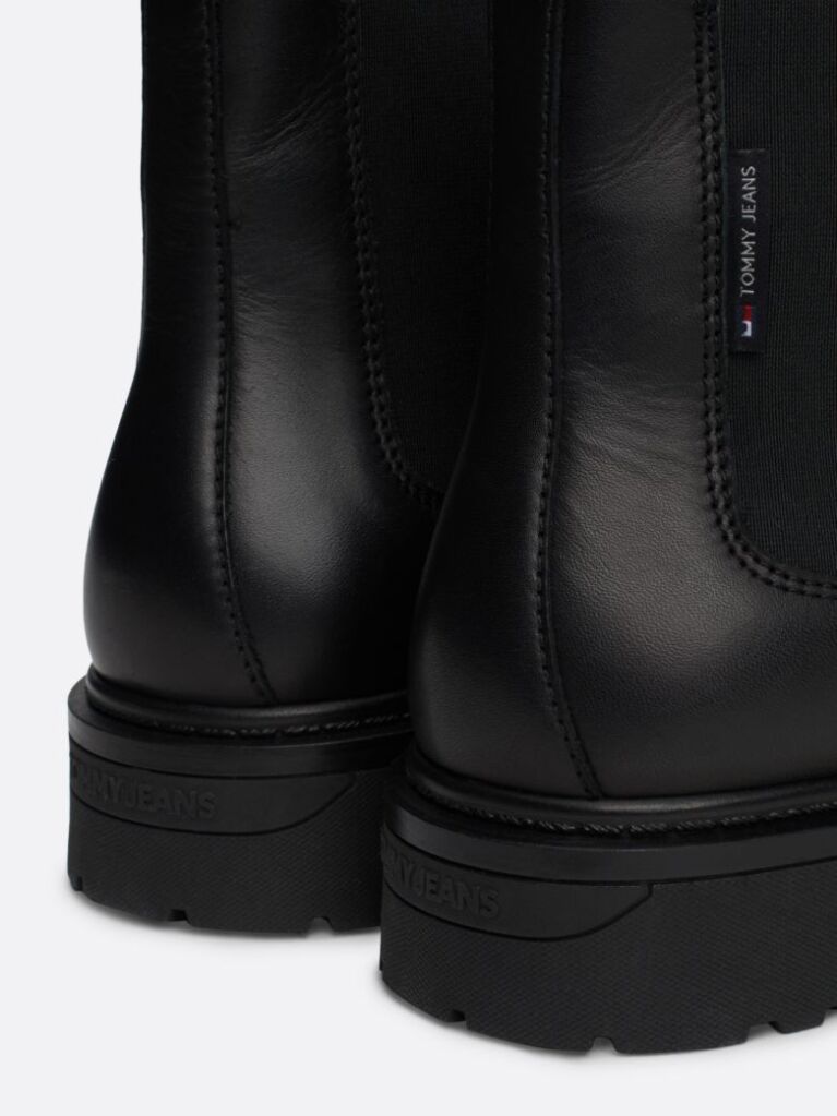 Black Leather Cleat Signature Chelsea Boots  Men