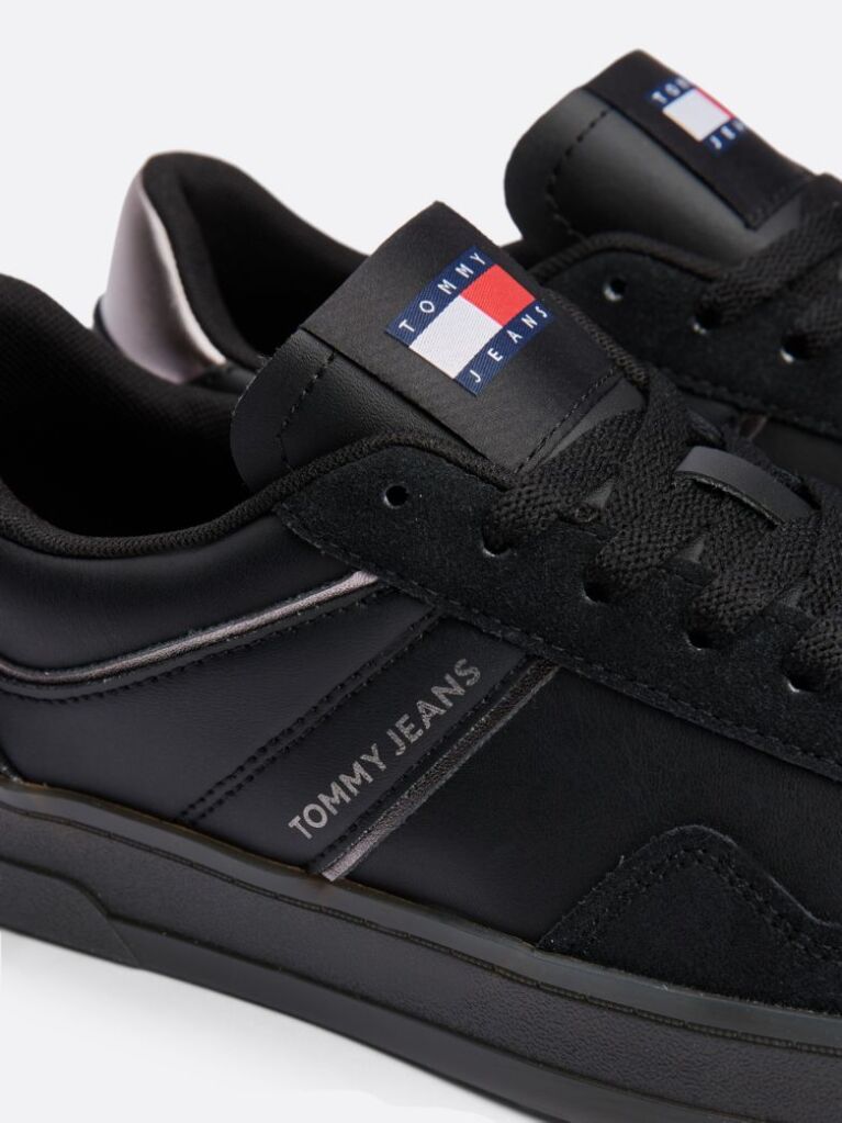 Black The Greenwich Leather Logo Trainers  Women