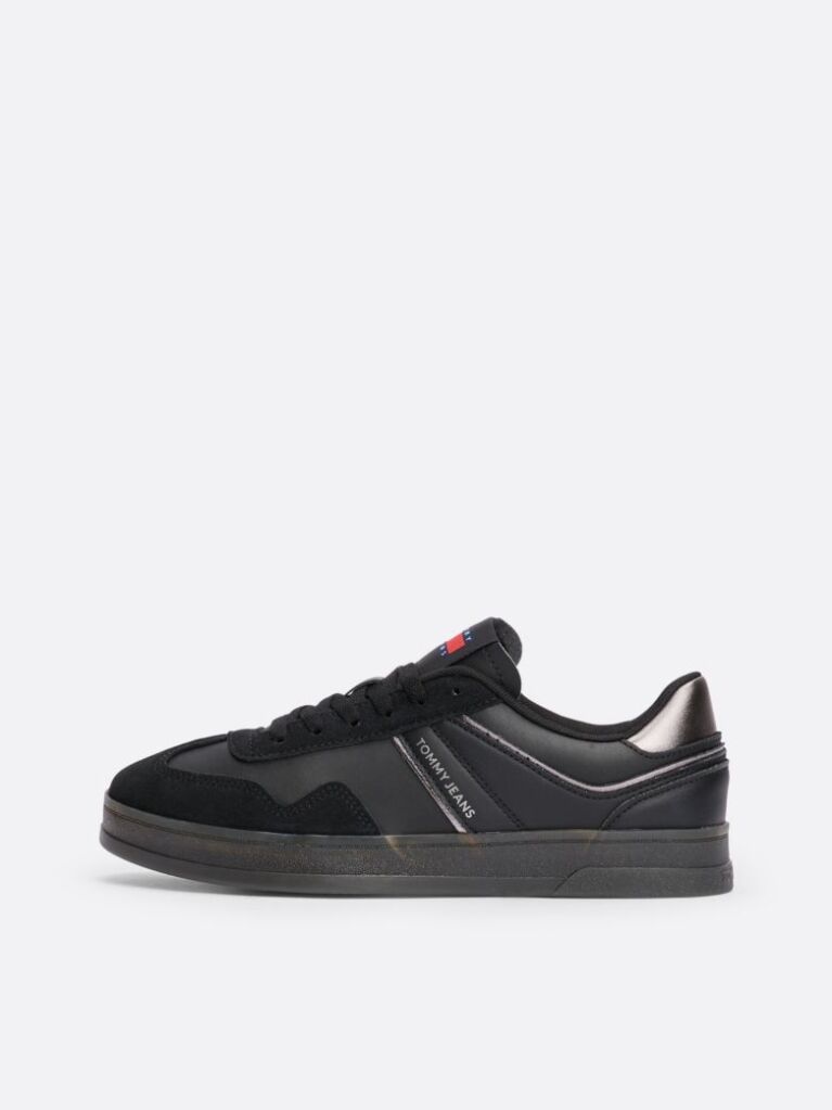 Black The Greenwich Leather Logo Trainers  Women