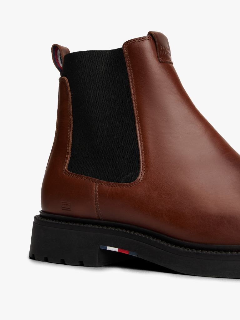 Brown Lightweight Leather Chelsea Boots  Men
